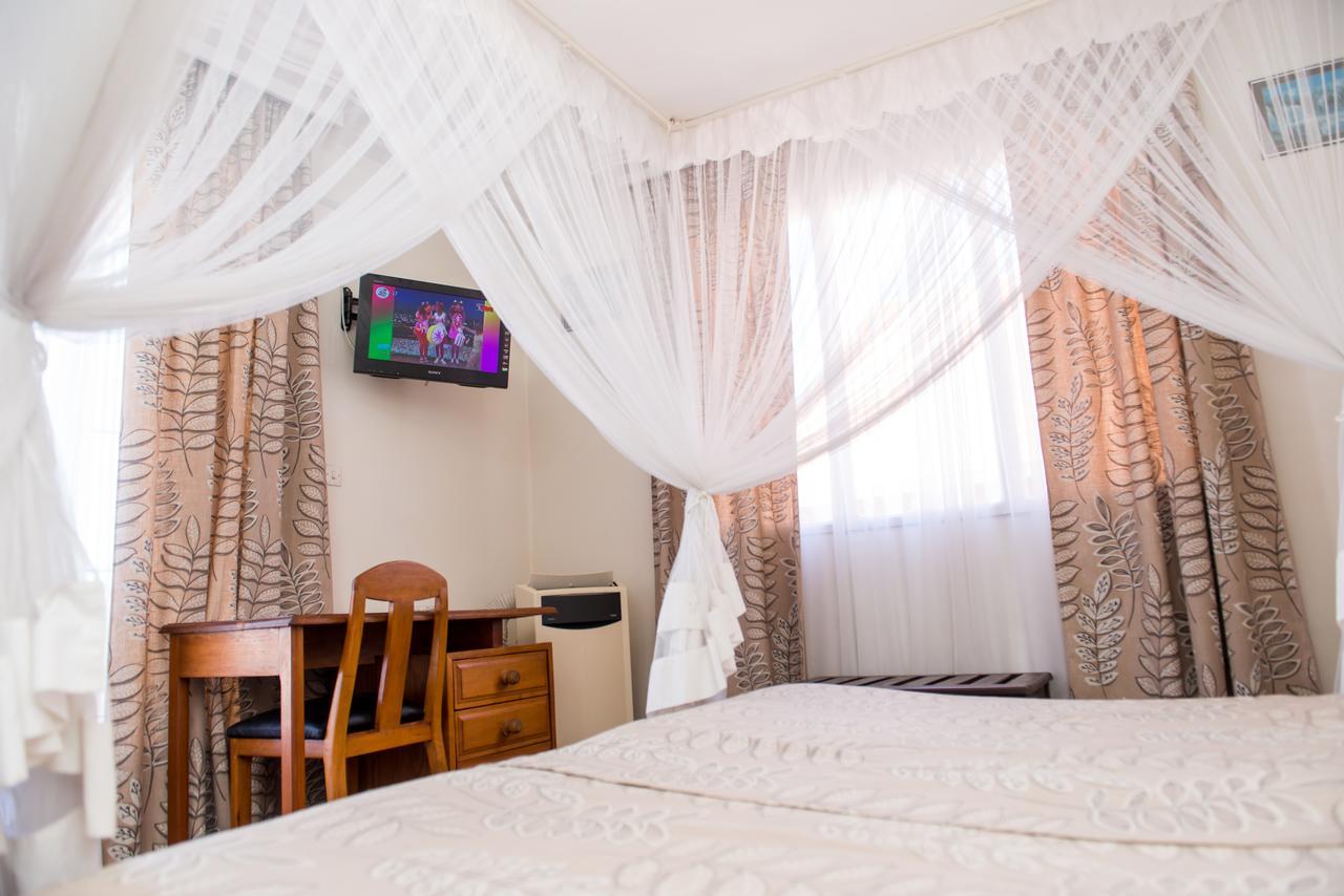 Ivotel Antananarivo Exterior foto